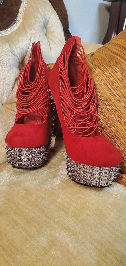 Exotic red velvet shoe size 6.5